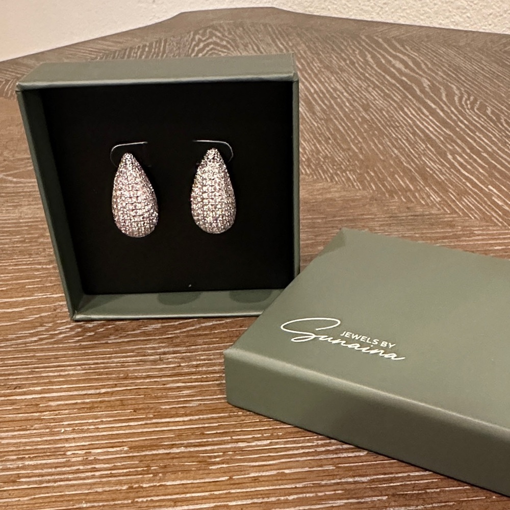 Silver Teardrop Earrings